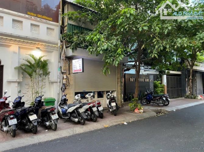 Cho thuê nhà Hồ Xuân Hương Quận 3 DT 6.5x13m trệt 5 lầu thang máy giá thuê 125 triệu/tháng - 2