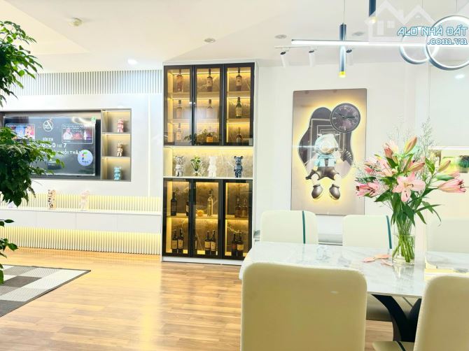 Hiếm. Cho thuê căn hộ Gold Tower 275 Nguyễn Trãi. 104m2. 3PN full đồ giá 20tr/th - 2