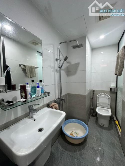 🔥 Đẹp Nhất Trong Phân Khúc 6 Tỷ, TT Đống Đa, Vị Trí 10m Ra Mặt Phố, 4 Tầng, 3 Ngủ - 2