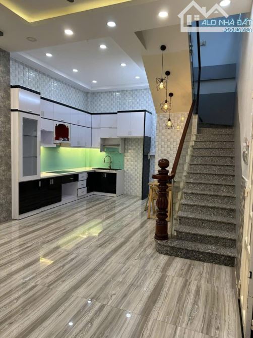 🏠🏠NHÀ 3 TẦNG - ĐOÀN VĂN BƠ Q.4 - HẺM 3M - CHỈ NHĨNH 5 ĐỒNG 💲 TL chính chủ - 2