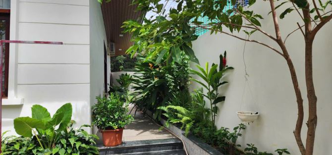 BÁN BIỆT THỰ -C1 – VĨNH ĐIỀM TRUNG, NHA TRANG Góc đường Nguyễn Hữu Xuyến Giá: 20,5 tỷ lh - 2