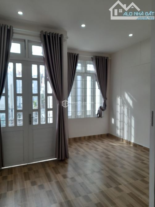 BÁN NHÀ 3 TẦNG HẺM Ô TÔ ĐƯỜNG LẠC LONG QUÂN_PHƯỜNG 2_VŨNG TÀU_CÁCH BÃI SAU 5P DI CHUYỂN - 2