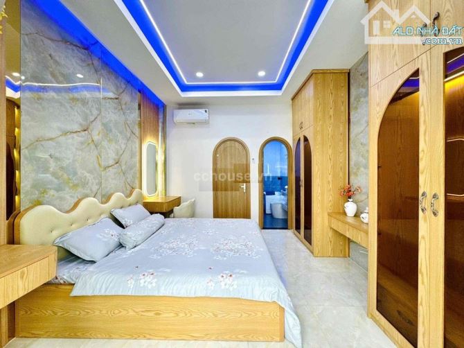 Hẻm xe hơi Gần mặt tiền  Hoàng Văn Thụ .P.9. Q.Phú nhuận - 2