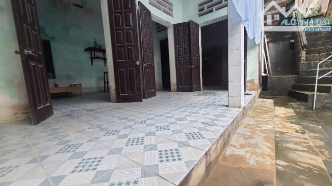 🏡 CHÍNH CHỦ E CẦN BÁN CĂN NHÀ MÁI BẰNG, 3 GIAN, XÁC ĐỊNH BÁN ĐẤT TẶNG NHÀ MÁI BẰNG - 2