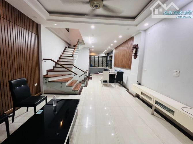 Bán nhà mặt phố Lý Thường Kiệt HĐ, ô tô tránh kinh doanh 40m x 4T, 4 PN, chỉ hơn 12 tỷ - 2