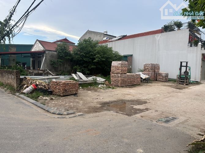 🌟Đất Lô Góc ô Tô đỗ Cự Khối Long Biên - Ở Đầu Tư Xây Nhà Cực Đẹp 61m MT 5m- Vuông Vắn - 2