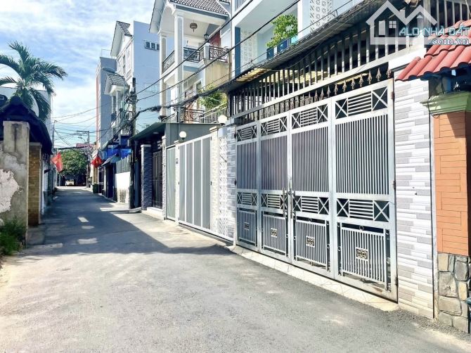 Cần tiền bán gấp Nhà 2 tầng DT đẹp 96m2 (5.5 x 18m) ngay Hoàng Diệu 2 đường oto 9.2 Tỷ - 2
