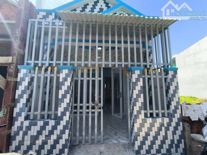 Nhà mới đang xây dựng hoàn thiện đường oto giá công nhân Trung An, Mỹ Tho, Tiền Giang - 2