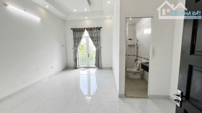 NHÀ 3 TẦNG, 90M2 - MT ĐƯỜNG 9M ✍️GIÁ 6,5 TỶ - 2