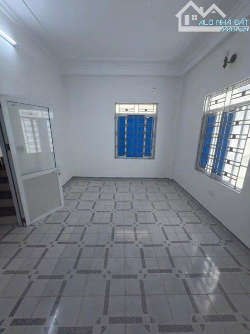 Nhanh Chân kẻo hết - Vĩnh Hưng - Hoàng Mai - 35m2- 3 Tầng- 5.66 Tỷmt 6.3m- - 2