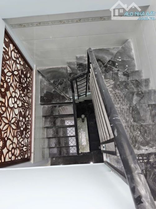 Nhà mới 3tầng khu tên lửa đường số 7 - 40m2 - 4pn - 5tỷ tl - 2