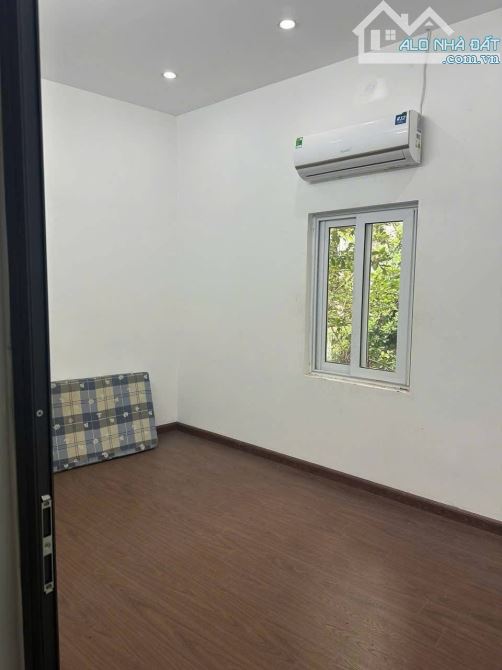 Hoàng Hoa Thám, 44m, 4ngủ, Ngõ thông, Nhà mới đẹp full nội thất, Sổ chính chủ, Giá tốt - 2