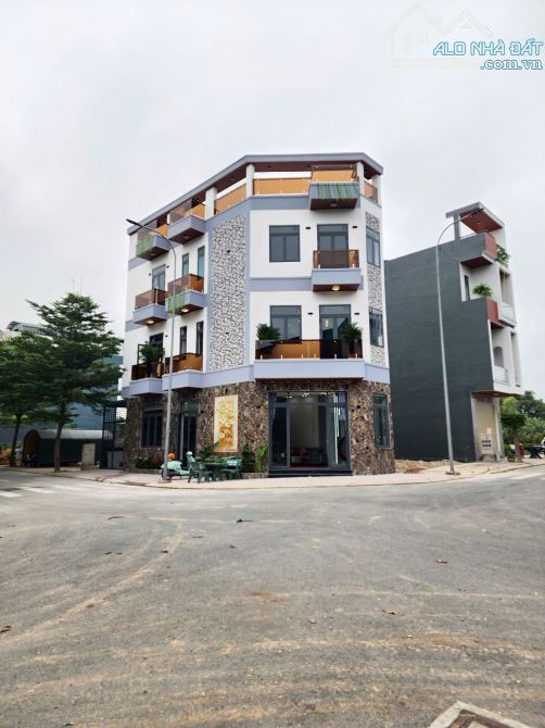 5,8Tỷ TL🔥Bán nhà 2 Mặt tiền_3Tấm_79,4m2 KDC gần đường ĐT743, p.Bình Chuẩn, Tp.Thuận An - 2