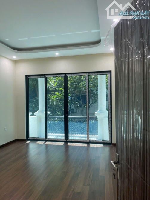Cho thuê nhà nguyên căn khu Đầm trấu - HBT, kinh doanh, ôtô 50m, 5 tầng, 7 phòng, giá 30tr - 2