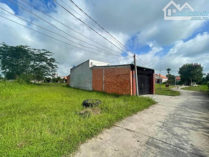 BÁN LÔ ĐẤT 145M2-GIÁ CHỈ 1 TỶ 250 TRIỆU-KHU PHỐ 4-THỊ TRẤN ĐỨC HÒA - 2
