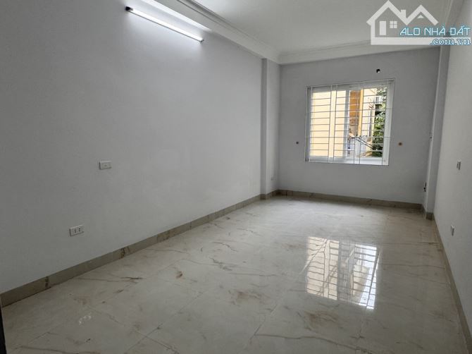 Bán nhà Tân Triều, Thanh Trì, một nhà ra ô tô, 31m2, 7.15 tỷ(CTL) - 2