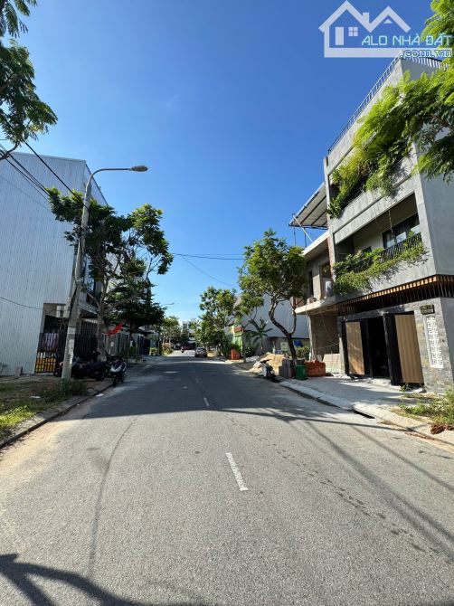 BÁN ĐẤT KẸP CỐNG RẤT ĐẸP MT ĐƯỜNG ĐA MẶN ĐÔNG 2 - VỊ TRÍ RẤT ĐẸP - 2