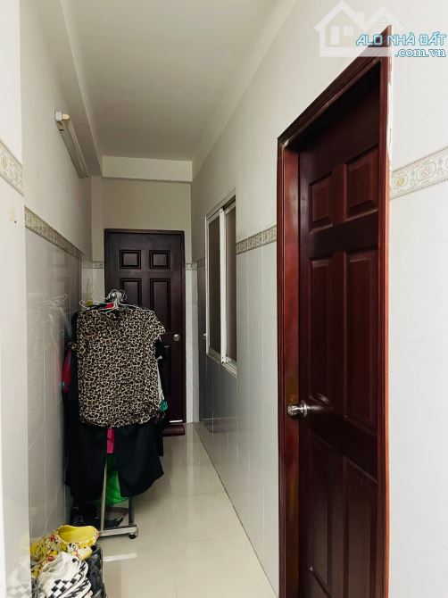 BÁN GẤP NHÀ MẶT TIỀN CHỢ RẠCH ÔNG, 5 TẦNG, 5 PN, DÒNG TIỀN 30 TRIỆU/ THÁNG, CHỈ 7,99 TỶ - 2