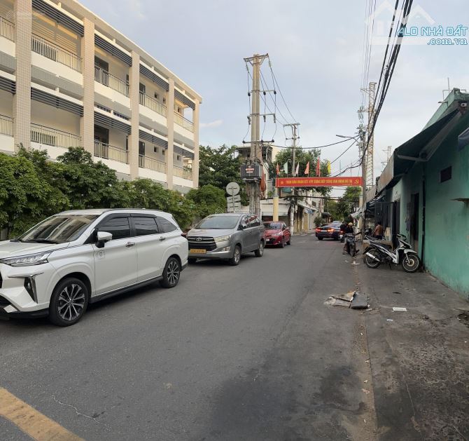 Khu đô thị Richland ngộp 100m2 giáp đường 25b ra sân bay - 2