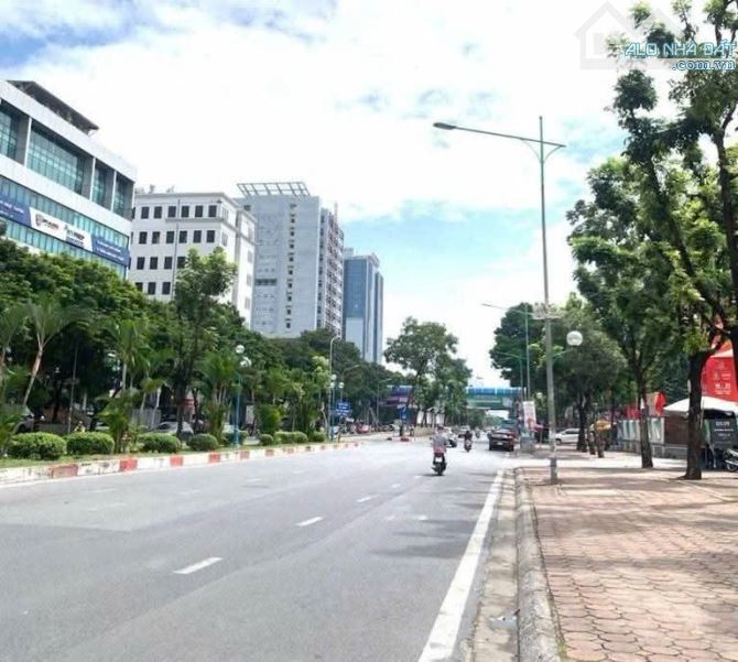 BÁN NHÀ MẶT PHỐ HOÀNG QUỐC VIỆT, VỈA HÈ ĐÁ BÓNG, KINH DOANH BẤT CHẤP, DT 63M² NHỈNH 37 TỶ - 2