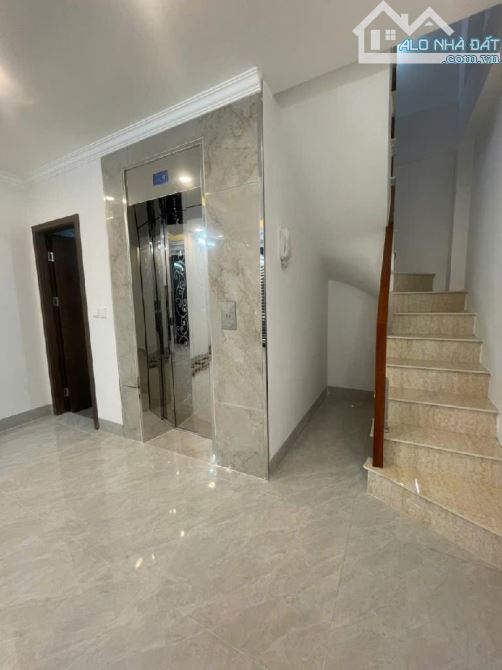 BÁN NHÀ XUÂN ĐỈNH 33m2 XÂY 7 TẦNG MỚI KOONG GIÁ BÁN 10.5 TỶ THANG MÁY CHẠY ÊM DU - 2