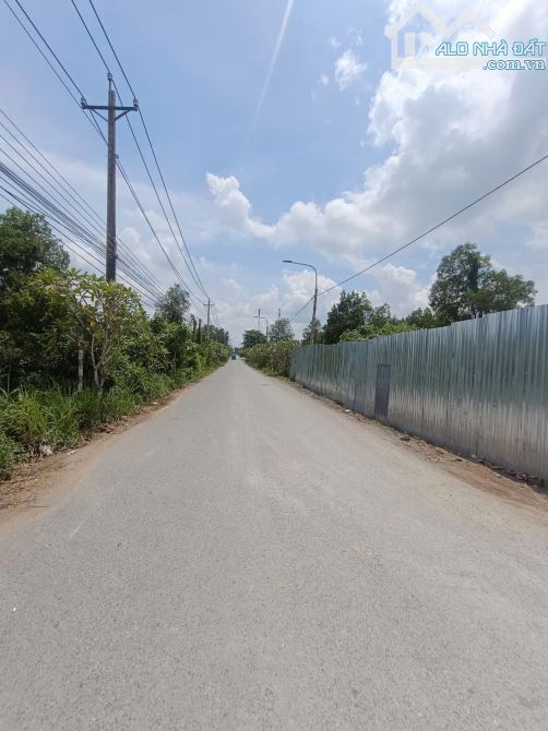 ĐẤT NỀN NGAY MẶT TIỀN ĐẮC ĐỊA VEN SÔNG NGAY TRUNG TÂM - 2