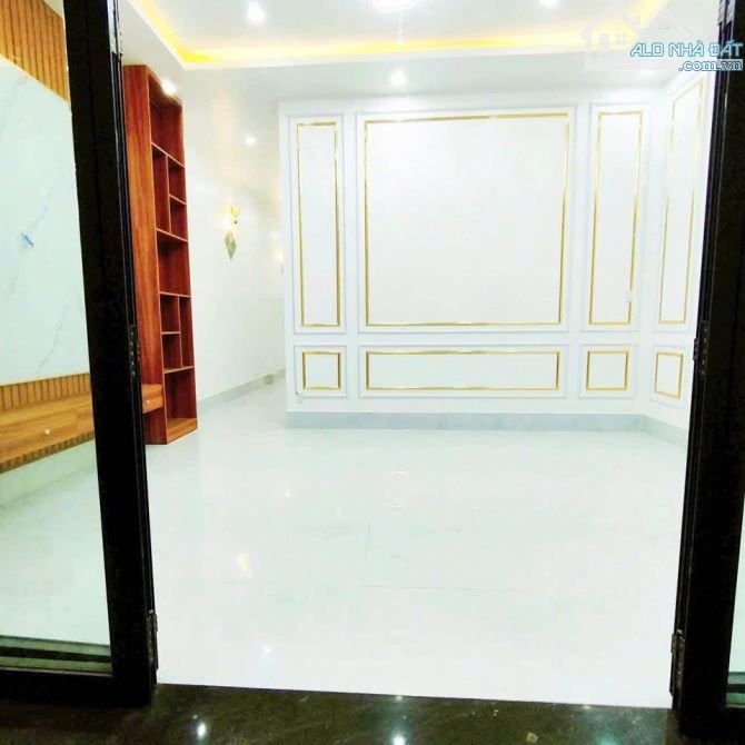 Kẹt tiền cần bán gấp căn nhà ở Đ. Lê Thị Sắc 127m2 SHR giá chỉ 920tr - 2