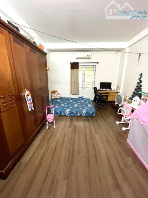 BÁN NHÀ ĐƯỜNG THẠCH BÀN 35M2, 4 TẦNG, NGÕ THÔNG, Ô TÔ ĐỖ CỔNG, 5.8 TỶ. - 2