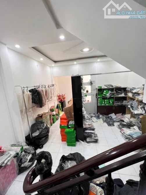 BÁN NHÀ 1 TRỆT 1 LẦU PHỐ CŨ. DT: 4,63 x 18M. GIÁ: 13,5 TỶ - 2