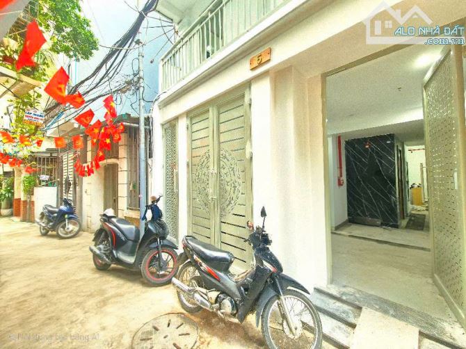 CẦN BÁN TÒA CĂN HỘ 10 PHÒNG KHÉP KÍN KHU BÁCH KHOA - KTQD - 66M2 X 6 TẦNG THANG MÁY - 2