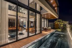 SIÊU PHẨM VILLA MẶT SÔNG HÀN VIEW CỤC ĐẸP GIÁ ĐẦU TƯ 300M2 GIÁ 33 TỶ CÁCH BIỂN 1KM - 2