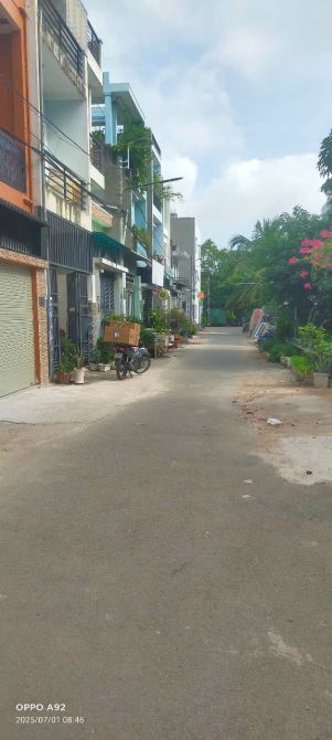 Bán nhà Bình Chiểu đường xe hơi 5m (4x13) sau lưng chợ đầu mối Thủ Đức sổ sãn - 2