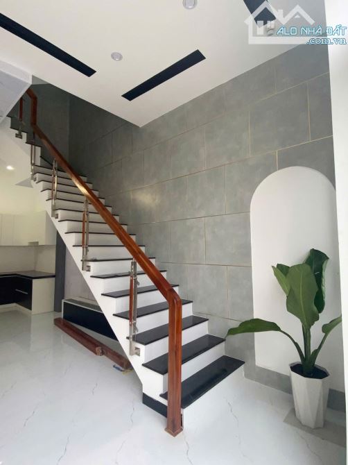 🏠 MỘT CĂN NHÀ ĐẸP MỚI HOÀN THIỆN – TRUNG TÂM - 2