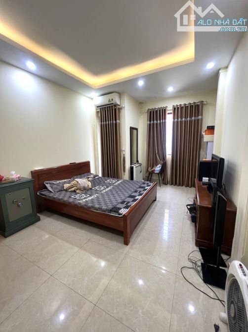 BÁN NHÀ ĐƯỜNG VIỆT HƯNG 45M2, 5 TẦNG, NGÕ THÔNG, Ô TÔ VÀO NHÀ, 9.6 TỶ - 2