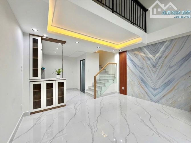 NHÀ SIÊU ĐẸP HẺM XE TẢI SÁT MT NGÔ TẤT TỐ - BÌNH THẠNH - 4 TẦNG - 4.4M × 7M - NHỈNH 7 TỶ - 2