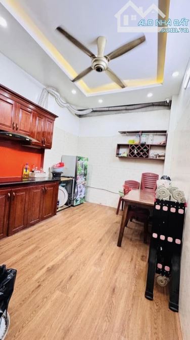 50m RA PHỐ, LÔ GÓC- NGÕ NÔNG, RỘNG - BÙI XƯƠNG TRẠCH, THANH XUÂN - 2