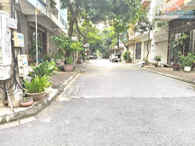 Bán nhà Phânlô Quânđội 918 76m2, MT 5.2M, Chào 24.4 tỷ Căn góc, 2 mặt đều ô tô tránh - 2
