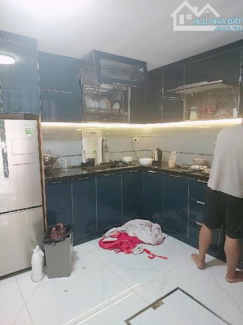 Đất Vàng Cửu Việt / Nhà 2T 65m, 4.5m, 13.6 tỷ / Ô tô tránh, Kinh doanh vô địch, Dòng tiền - 2