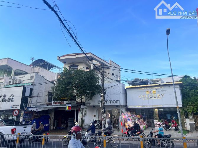 Bán căn nhà MT đường Võ Văn Ngân TĐ 240m2 / 30 tỷ - 2