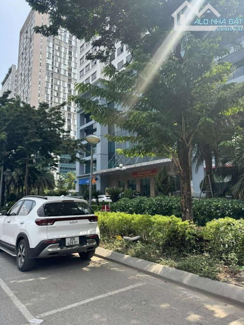 BÁN ĐẤT THỔ CƯ- XÂY KS 6*- MP HOÀNG QUỐC VIỆT- VIEW VỊNH HẠ LONG- 1338m2- GPXD 25 tầng - 2
