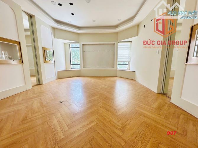 Cho thuê shophouse 1 trệt 2 lầu Vincom Trung Tâm Thành Phố Biên Hoà - 2