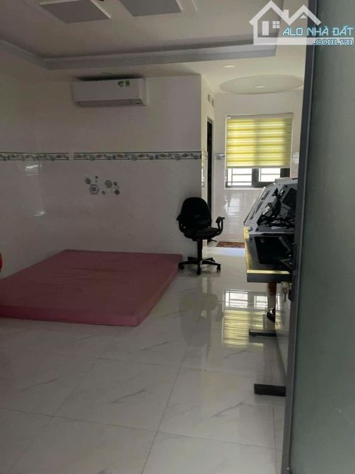 Bán nhà mặt tiền nội bộ Bàu Cát phường 10, Tân Bình 4x10m, 3 tầng mới giá 7.9 tỷ TL - 2