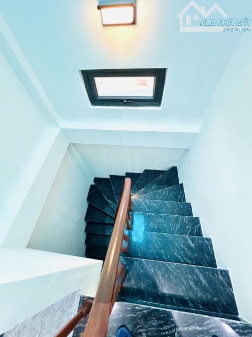 Nhà 6 tầng Nguyễn Sơn-Chương Dương Long Biên. DT 63m2 x MT 5.8m. Ô tô vào nhà, giá 12.9 tỷ - 2
