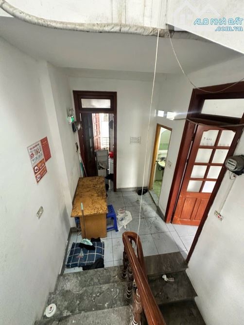 Bán nhà phố Minh Khai 50m2. 5 tầng . Ngõ rộng 3m. Giá 9 tỷ - 2