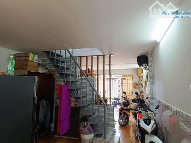 HOT, CẦN TIỀN BÁN GẤP NHÀ PHẠM THẾ HIỂN [P7, Q8] DT: 46M2 (4 X 12M) 2T, 2PN CHỈ 3.6 TỶ - 2