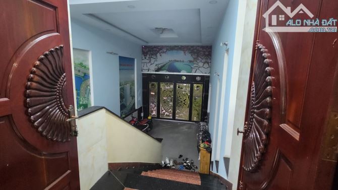 Nhà mới 5 tầng Mặt tiền Nguyễn Thị Minh Khai 122m2 có hầm tiện ở và cho thuê văn phòng - 2