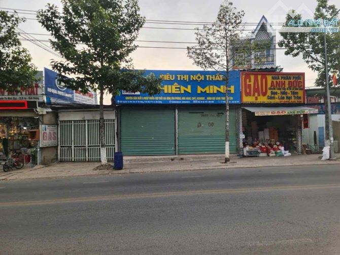 Nhà mặt tiền Nguyễn Thị Minh Khai 518m2 ngang 9m nở hậu dòng tiền 60tr/tháng - 2