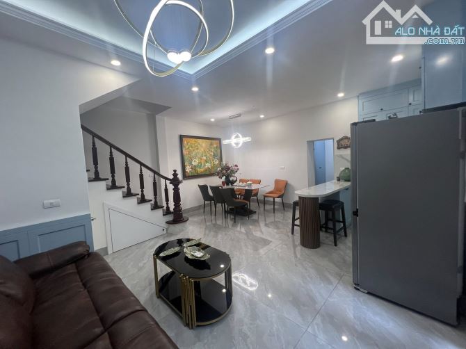 Bán Nhà Phố Lò Sũ Hoàn Kiếm 37m2-6T MT6m 1 SỔ 1 CHỦ 16,9 Tỷ Có Thương Lượng. - 2