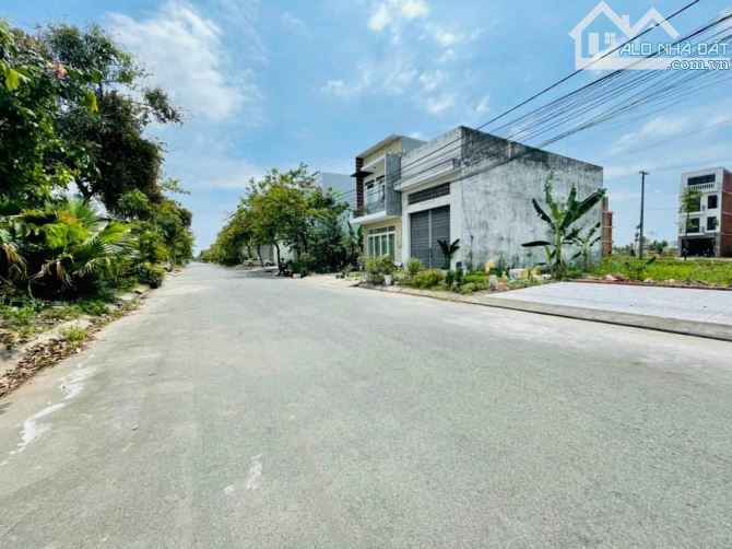 Bán đất Đường Lương Văn Nho Cần giờ 100m2 giá 3tỷ3 Ngay cổng Dự Án VinHome - 2