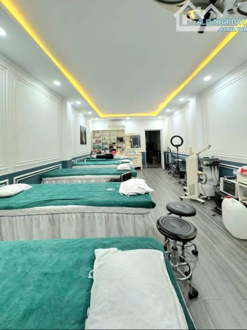 Quận 10, 3 Tầng, 90m2,vị trí kd liền kề Sư Vạn Hạnh Tô Hiến Thành, Tn 360tr/năm, 13.x Tỷ - 2